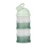 Préparez les biberons facilement avec la boîte doseuse Babymoov Babydose. 4 compartiments empilables, hermétiques et pratiques pour le lait en poudre. Idéal pour les déplacements.