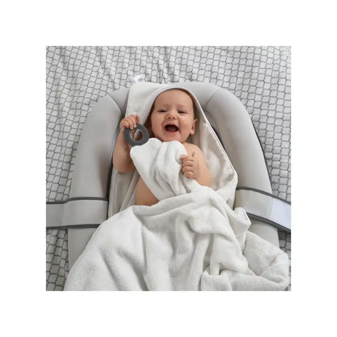 Doomoo Cape de Bain Bébé Dry'n Play Blanc – Image 3
