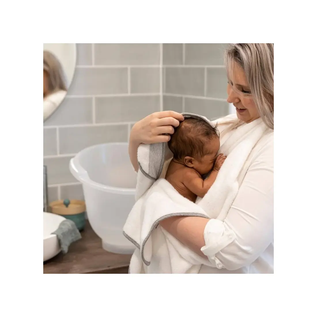 Doomoo Cape de Bain Bébé Dry'n Play Blanc – Image 4